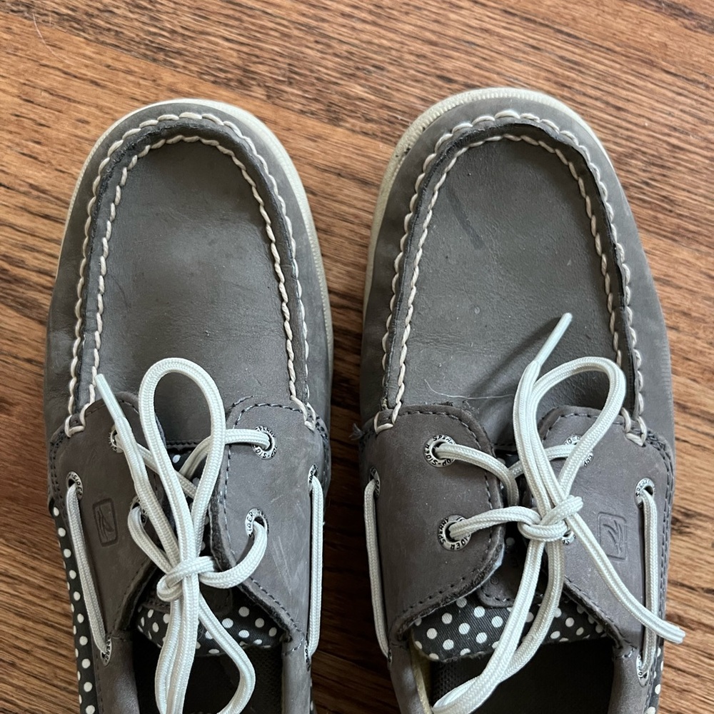 Grey Sperry’s - Picture 3 of 6